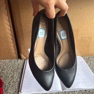 Time and Tru Black Pointed-Toe Wide Width Pumps
